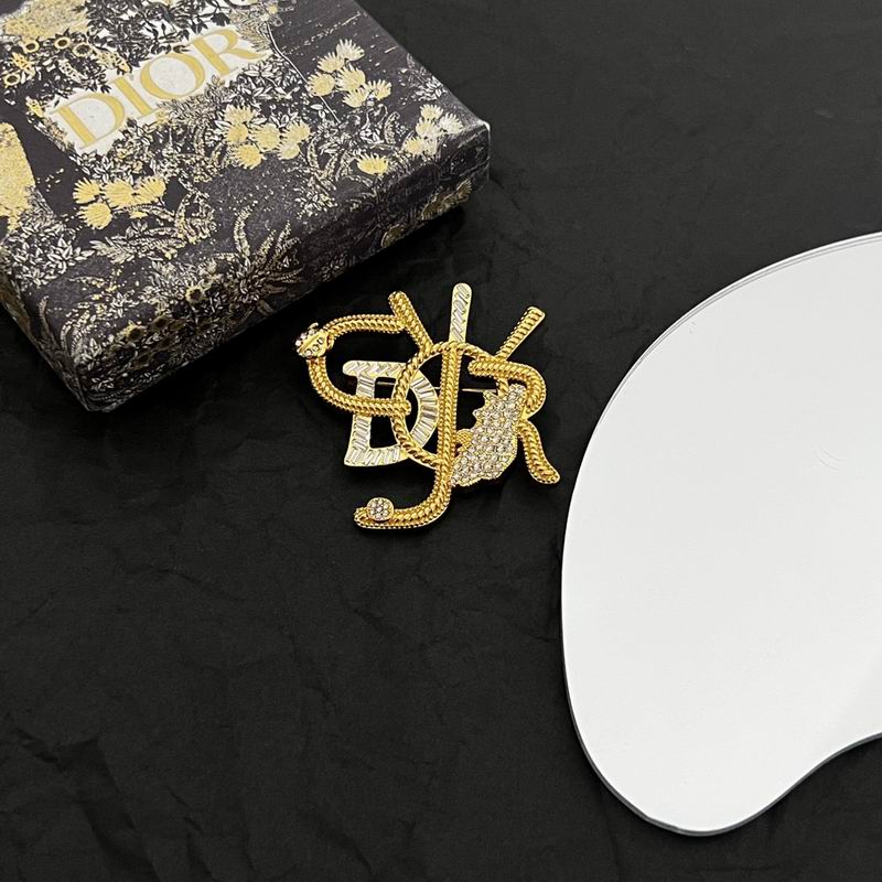Dior Brooch 05lyr49